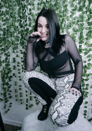 Concealedbones Photo #68