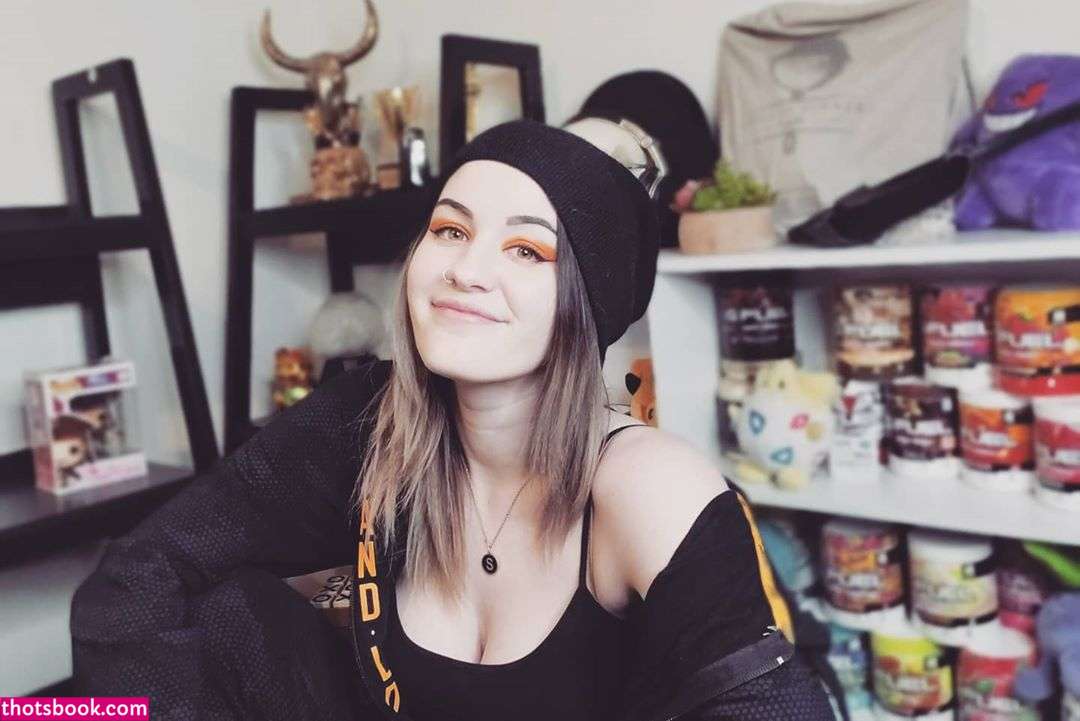 Concealedbones Photo #85