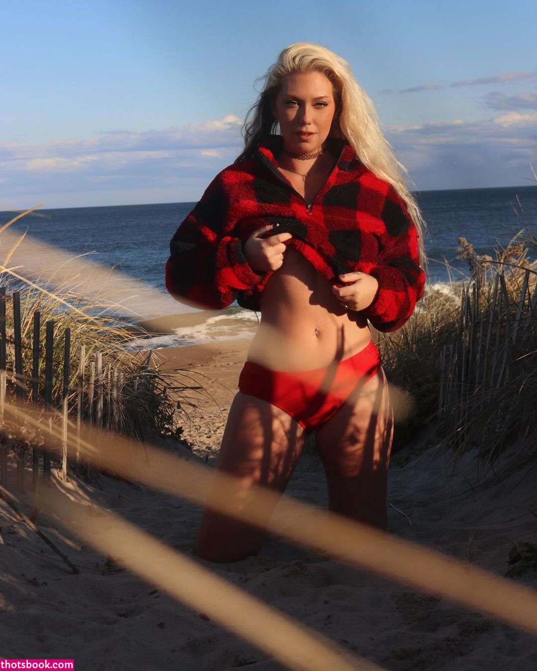 Nicole Skyes Photo #21