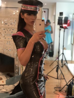 obeymistressterra Post #18