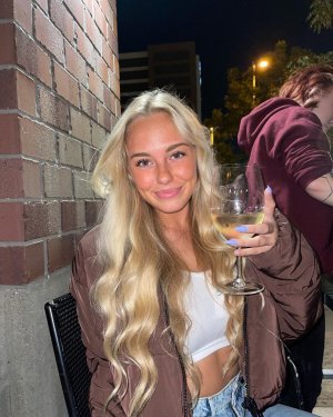 Sophie Riedemann Photo #3