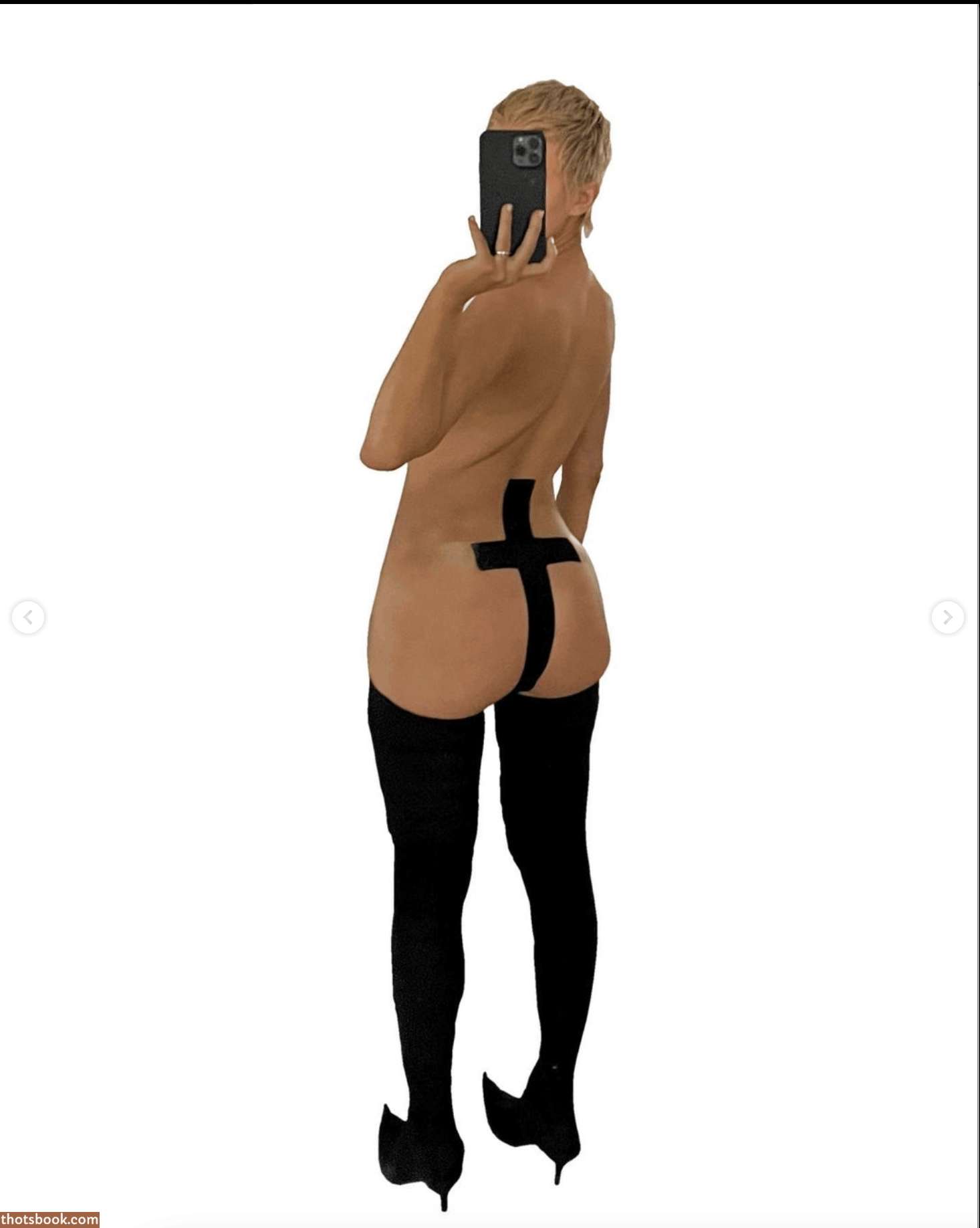 Bianca Censori Photo #8