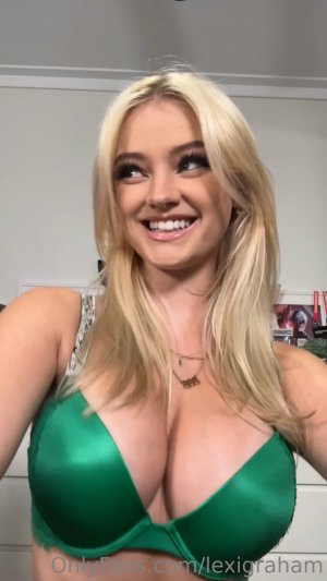Lexi Graham Photo #59