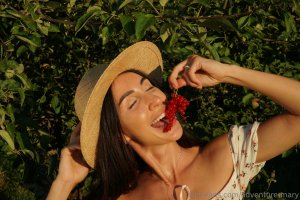 Aventure Marie Photo #103