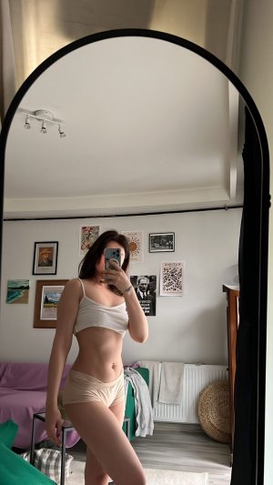 buseeylmaz97 Photo #31