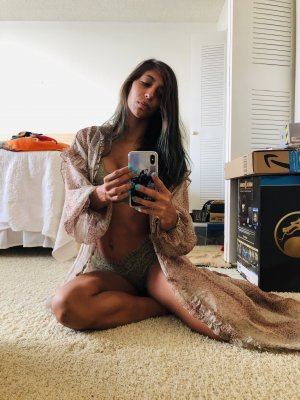 littlefitdevil Photo #94