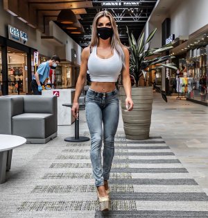 Autumn Blair Photo #68