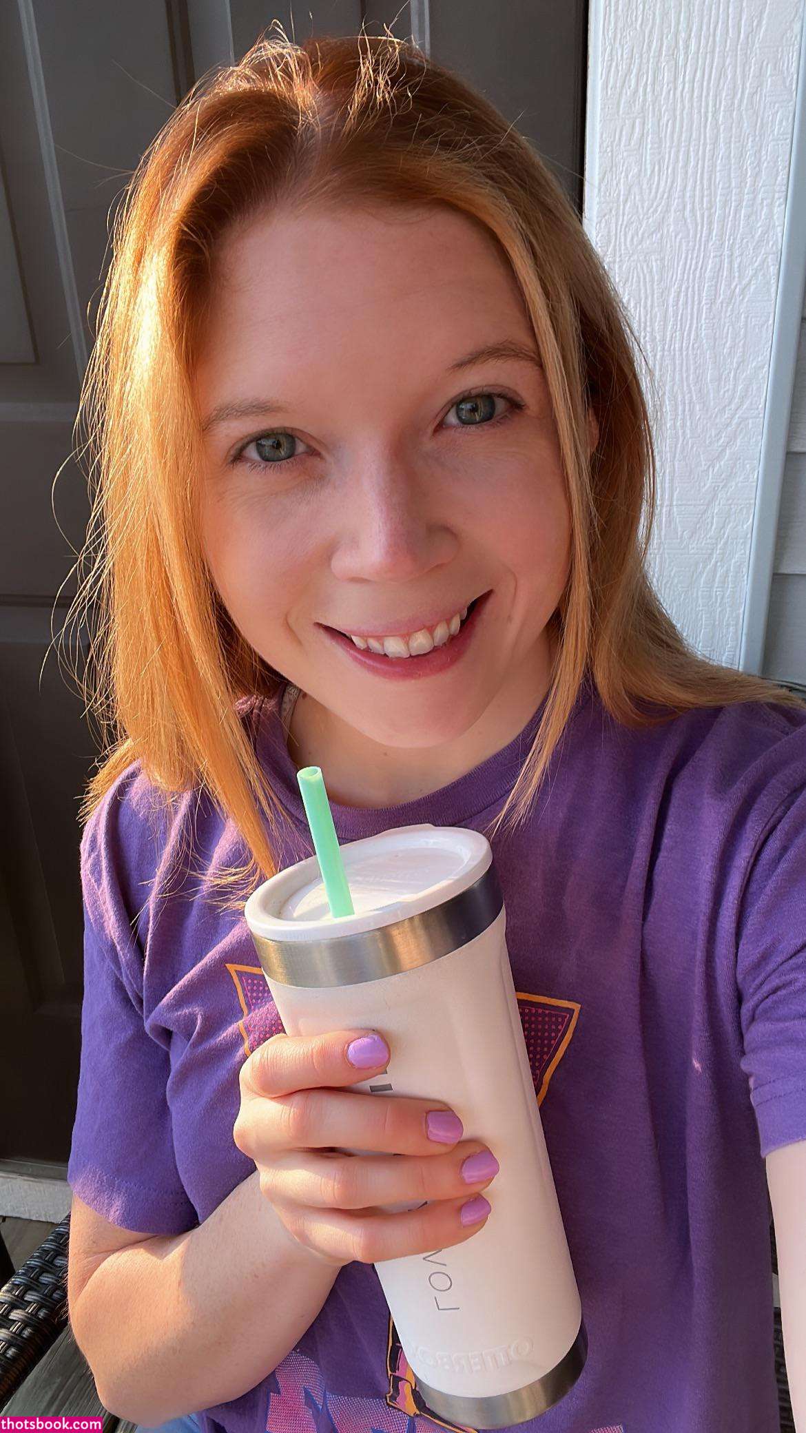 Peachy Noel Photo #4