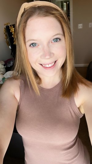 Peachy Noel Photo #2