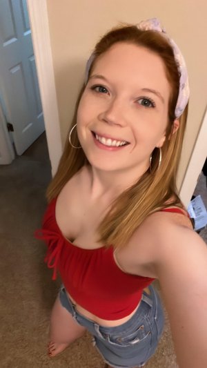 Peachy Noel Photo #7