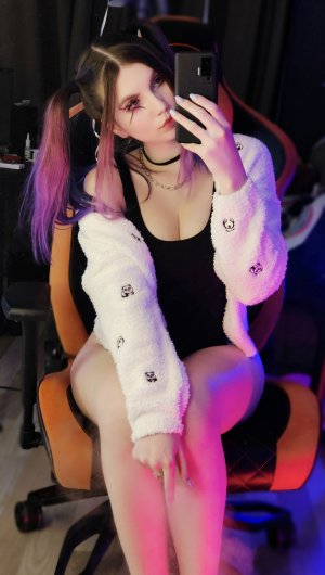 Aaaknisipil Photo #47