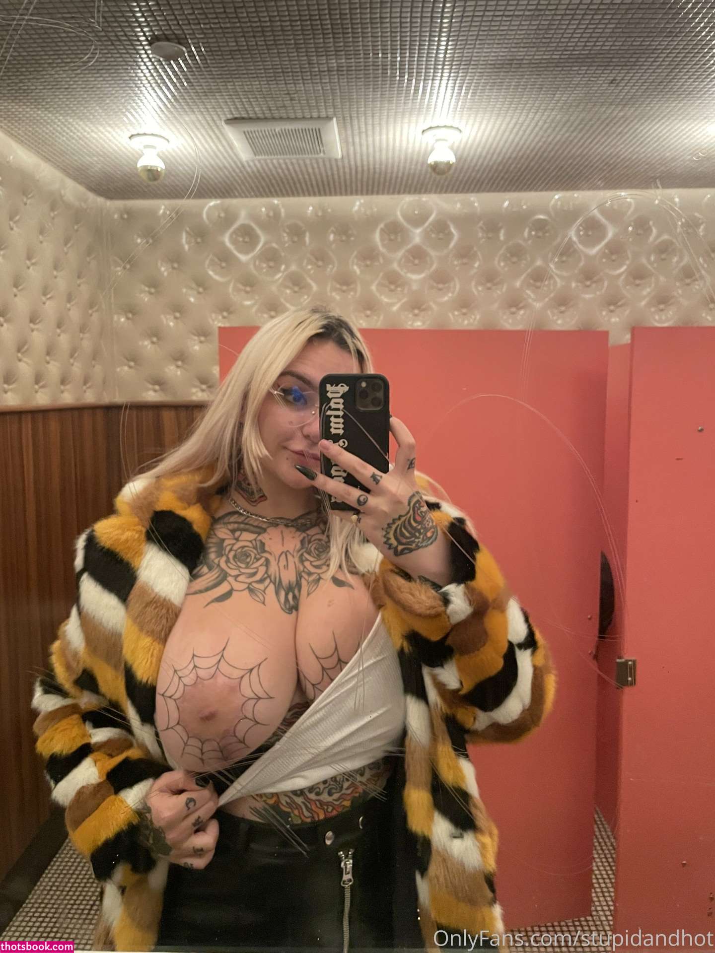 Stupidandhot Photo #44