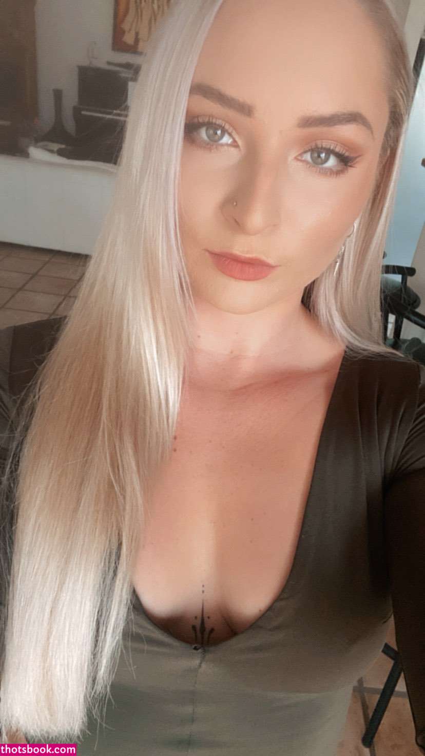 Rachaeljanea Photo #22