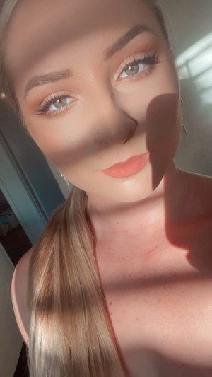 Rachaeljanea Photo #25