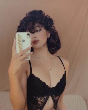 Pheeeebbbbss Photo #22