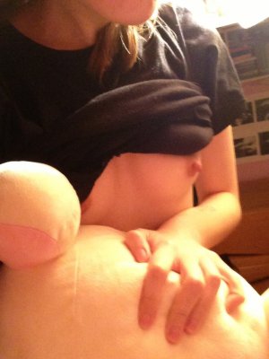 Arils Chest Photo #101