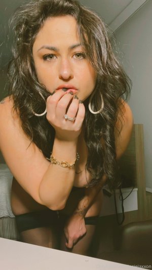 Josiejaxxonhotwife Photo #58