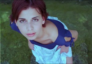 Laura Bailey Photo #40