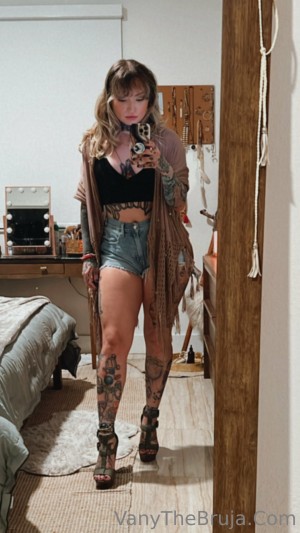 Vany Vicious Photo #19