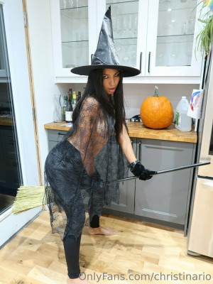 Christinario Photo #79