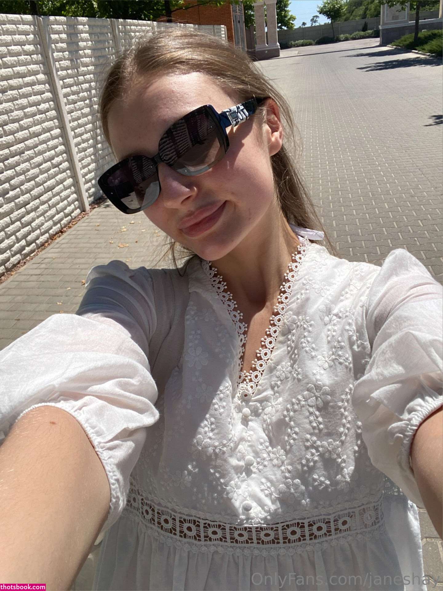 Jane Shays Photo #16