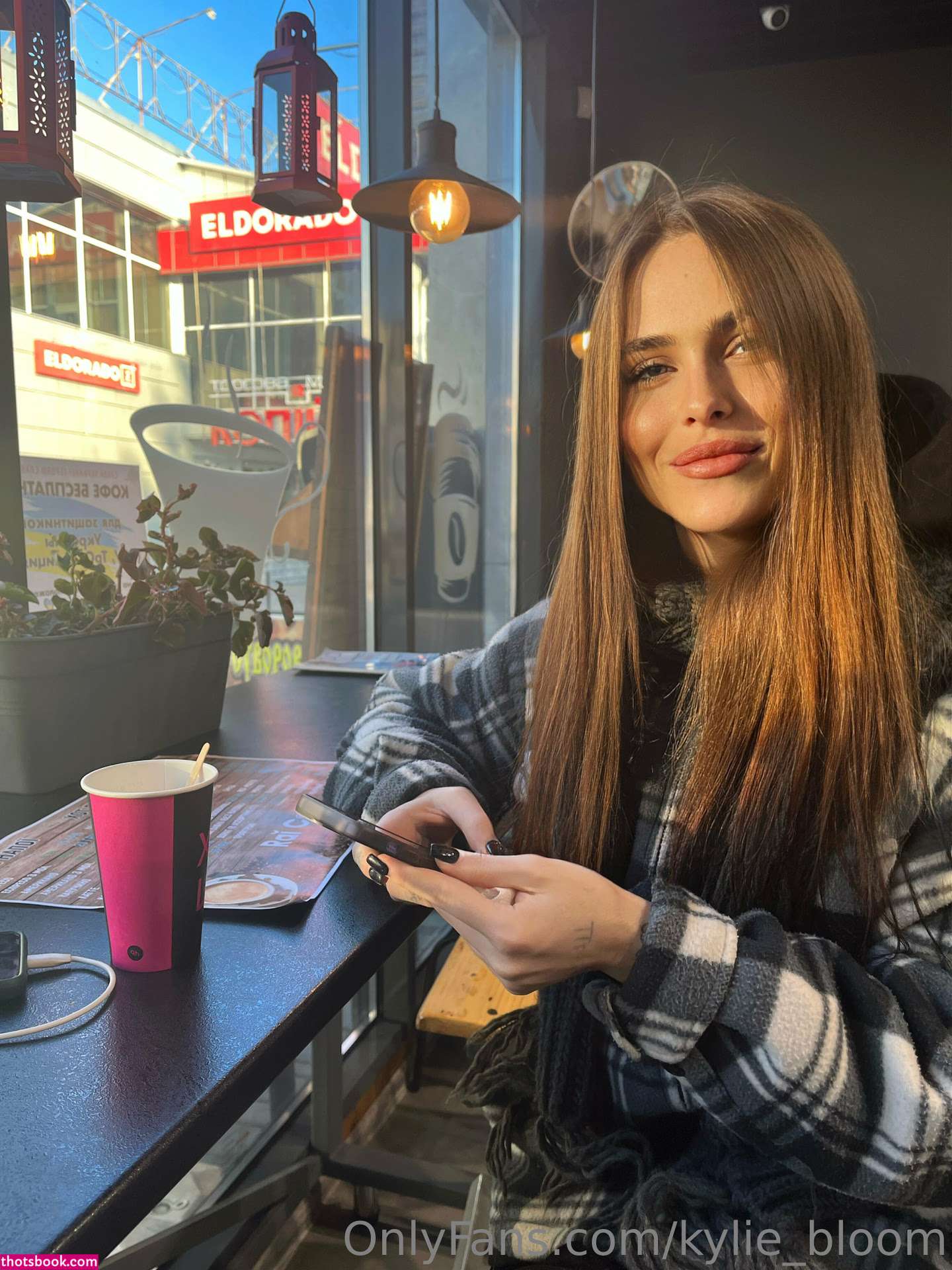 Kylie Bloom Photo #28