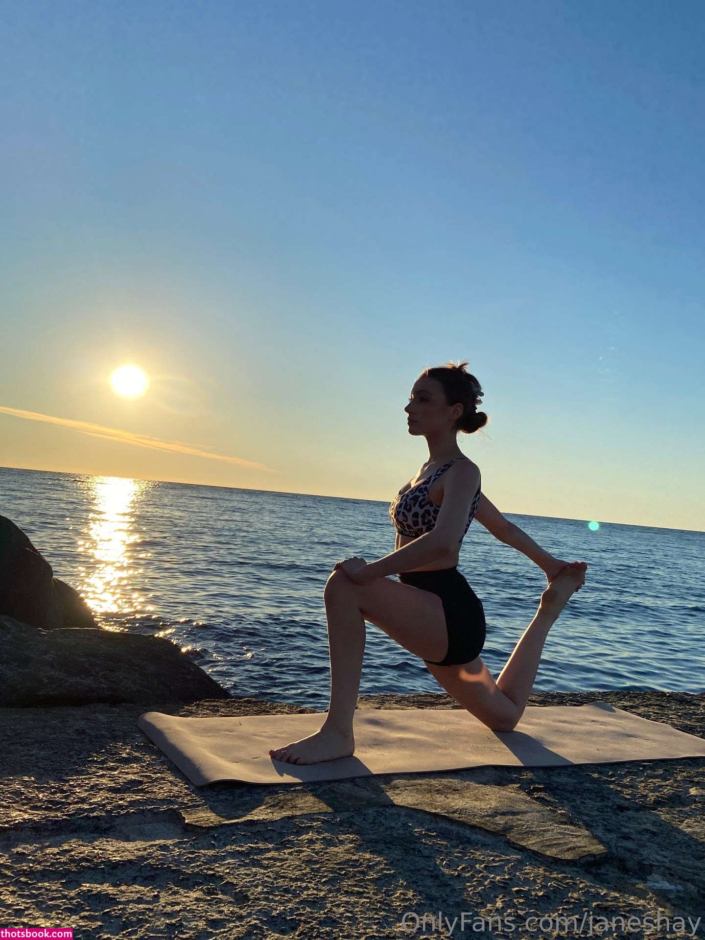 Jane Shays Photo #75