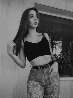 Kylie Bloom Photo #49