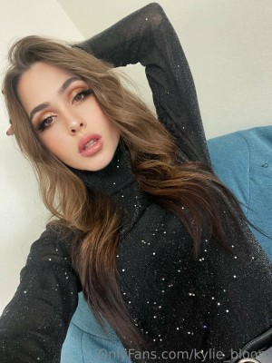 Kylie Bloom Photo #88