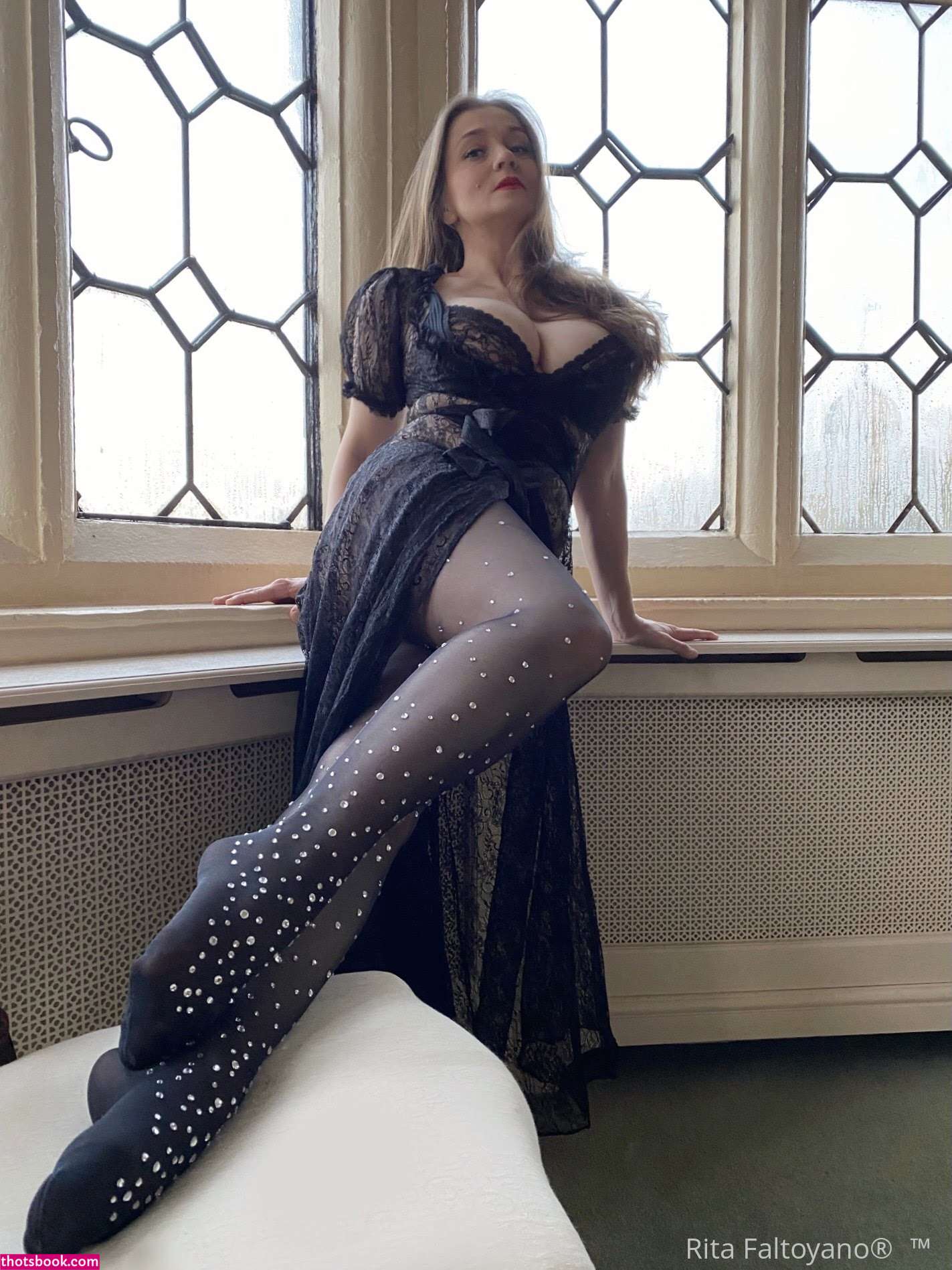 Rita Faltoyano Photo #94