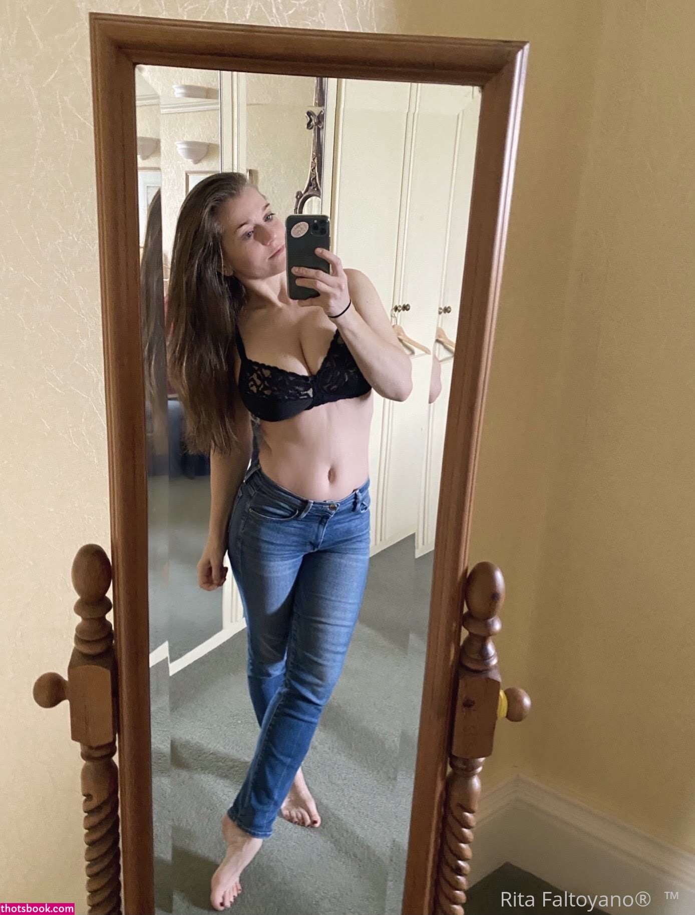 Rita Faltoyano Photo #112