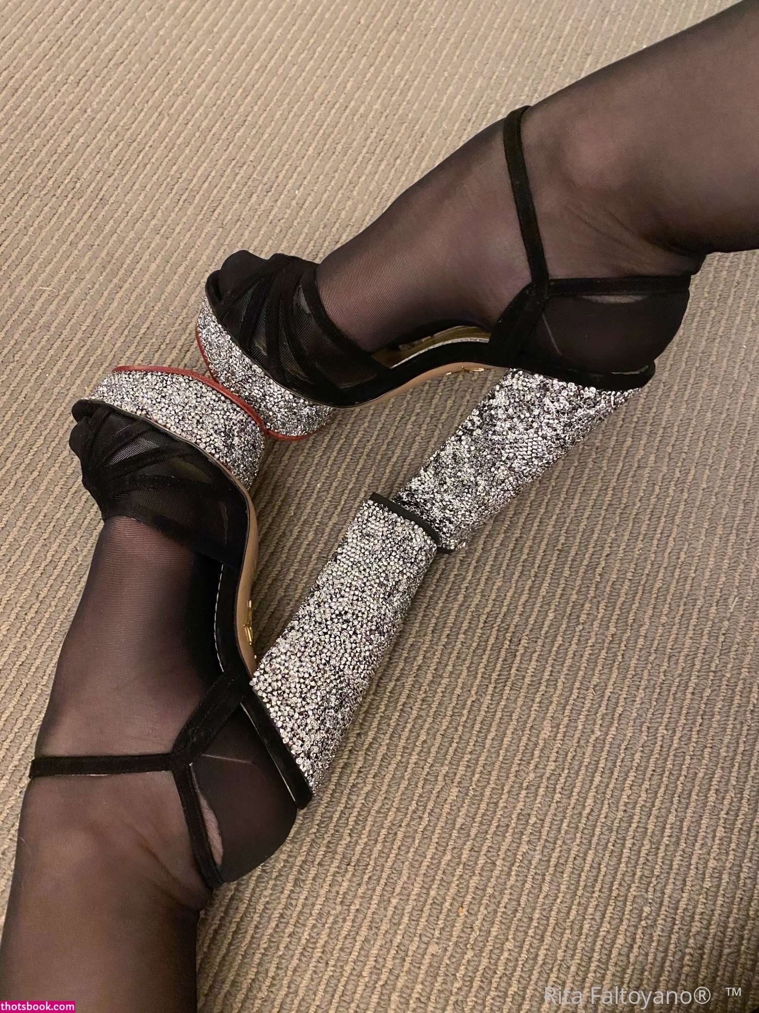 Rita Faltoyano Photo #130