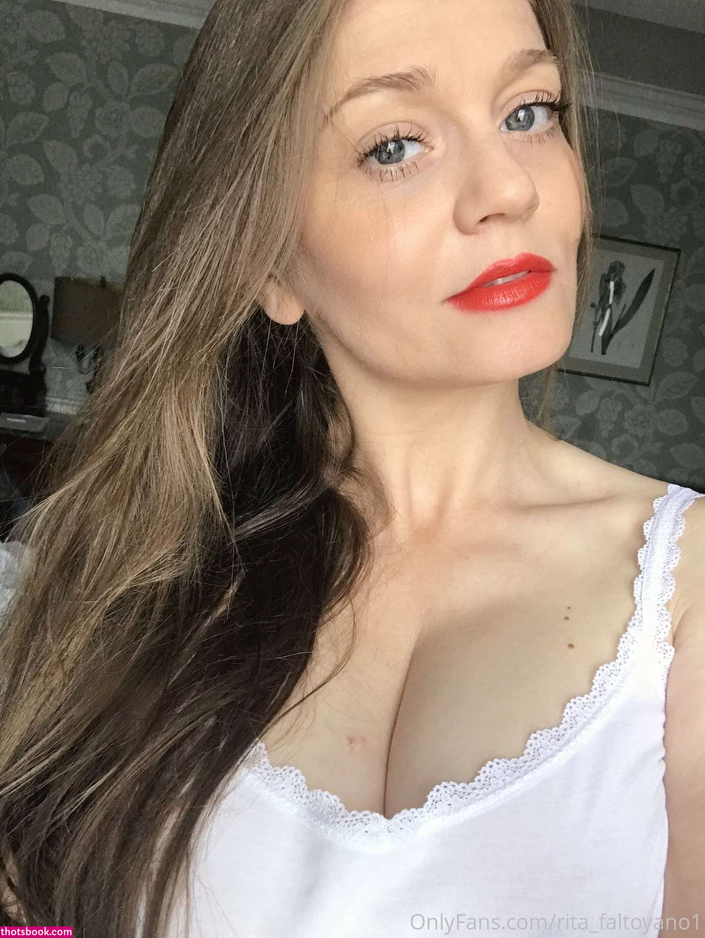 Rita Faltoyano Photo #208