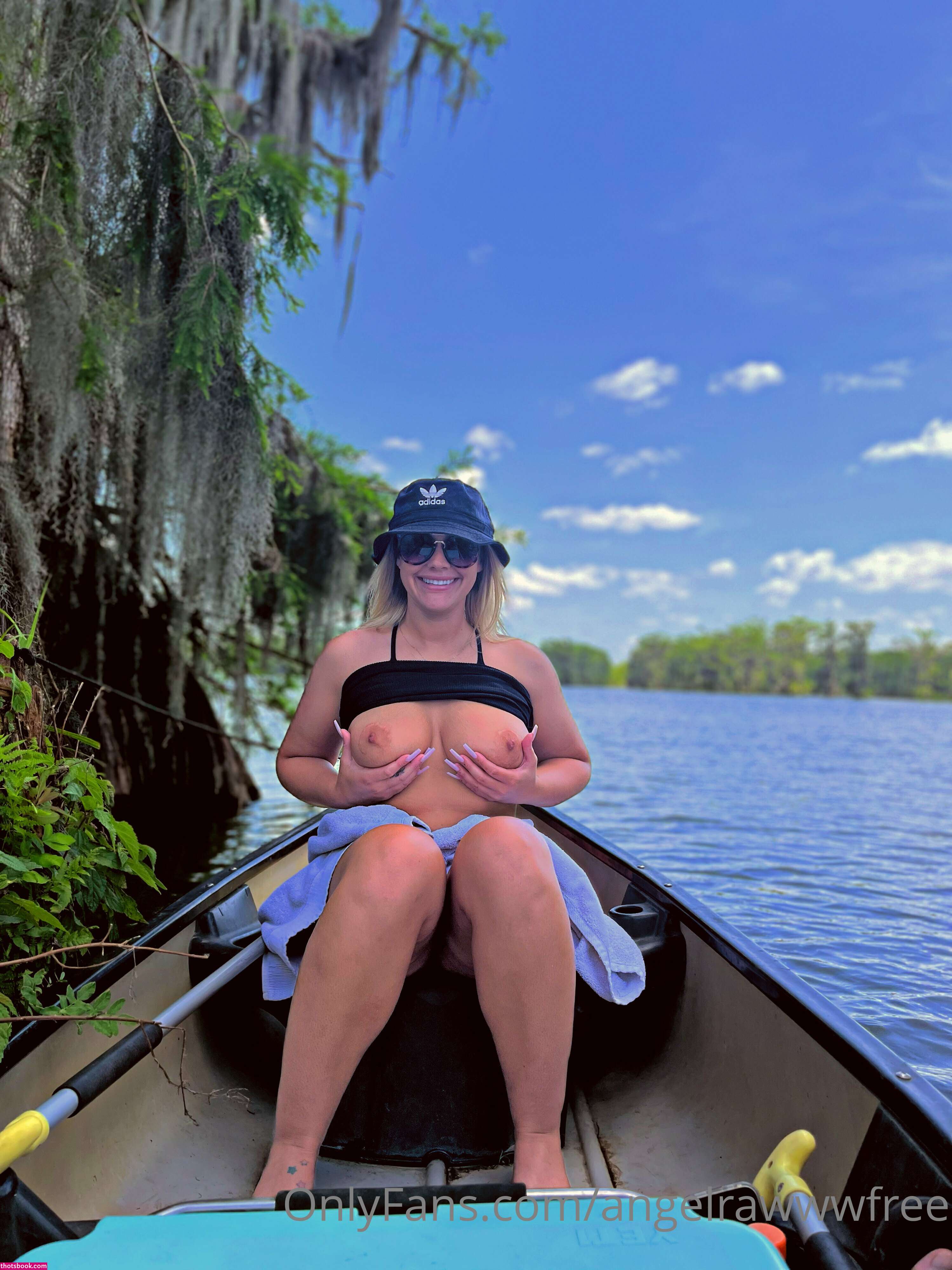 angelrawww Photo #46