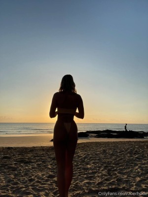 Zoe Rhode Photo #123