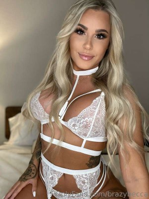 Brazybecca Photo #10