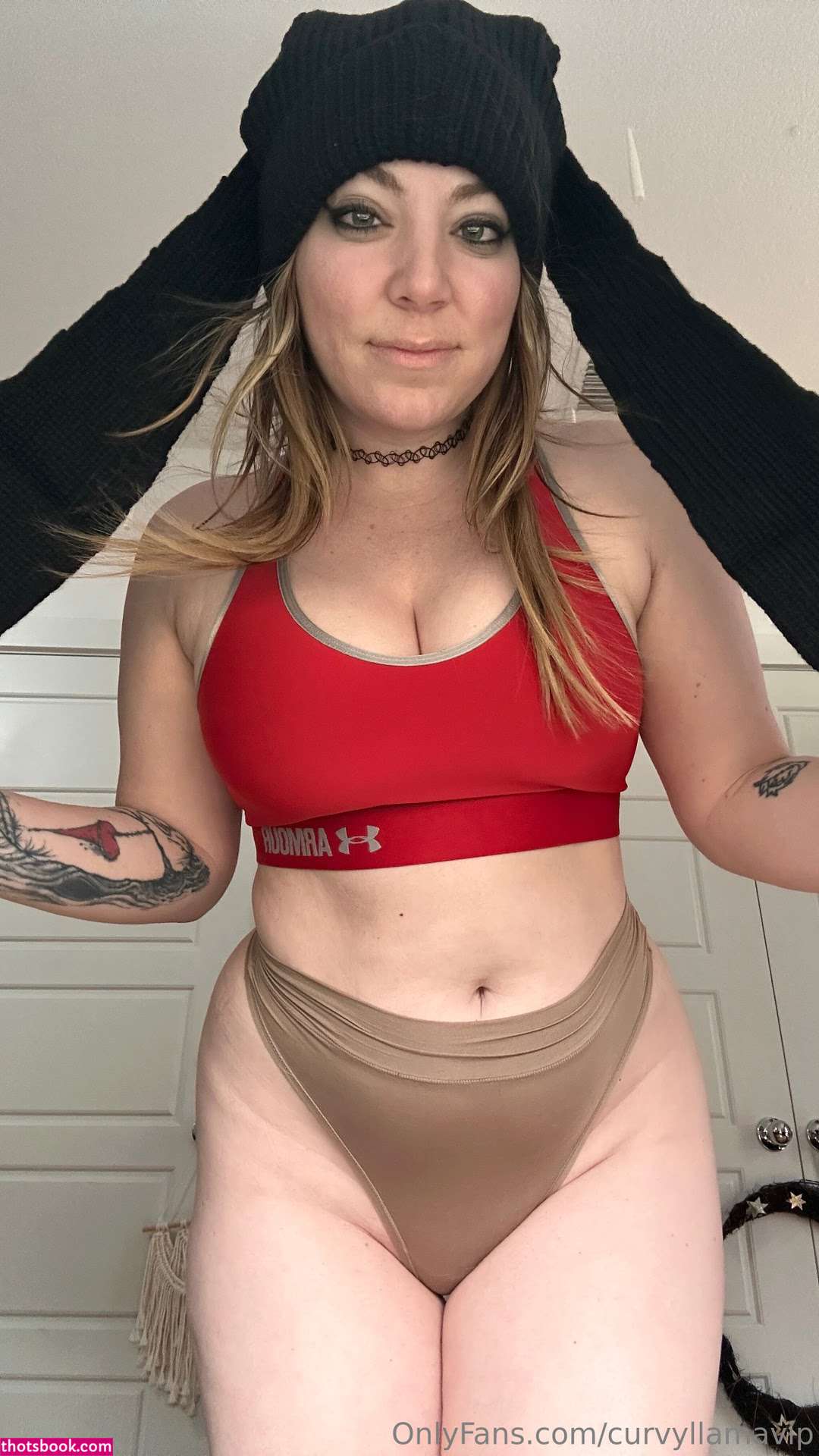 Curvyllama Photo #74