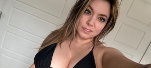 Curvyllama Photo #93