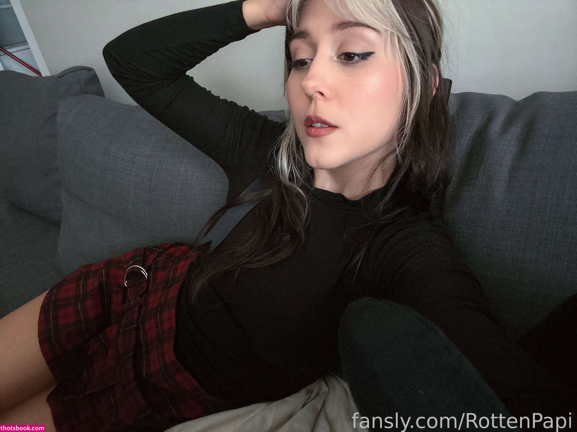 Rottenpapi Photo #105