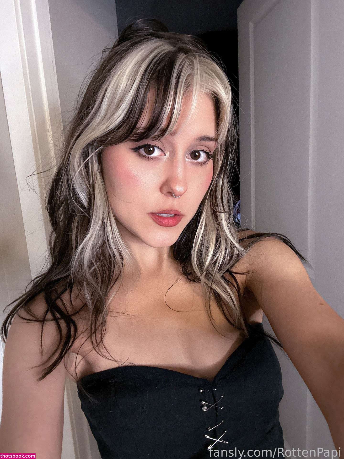 Rottenpapi Photo #116