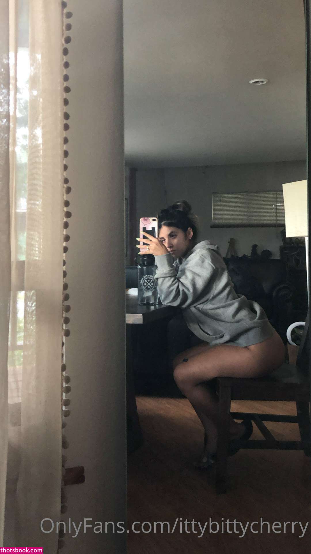 ittybittycherry Photo #19