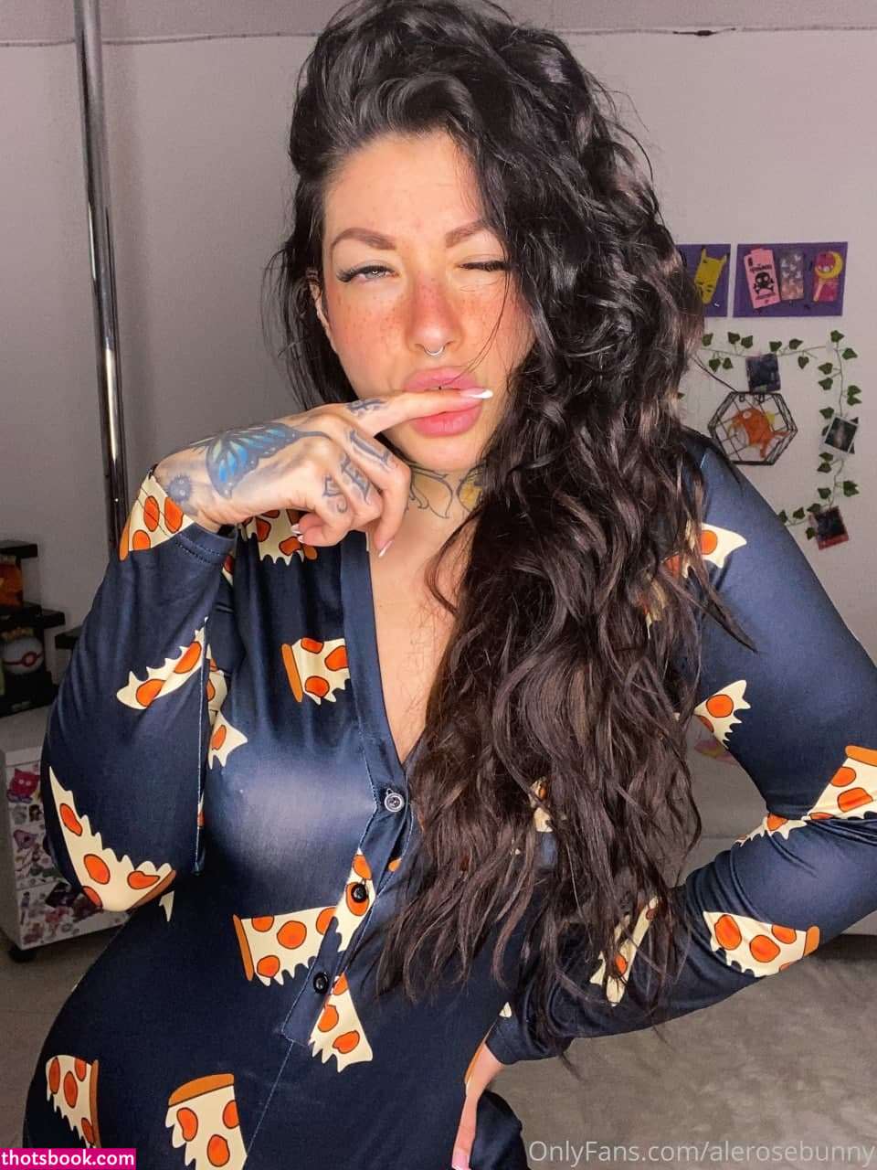 Alerosebunny Photo #88