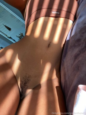 Goldenhoneiii Photo #180