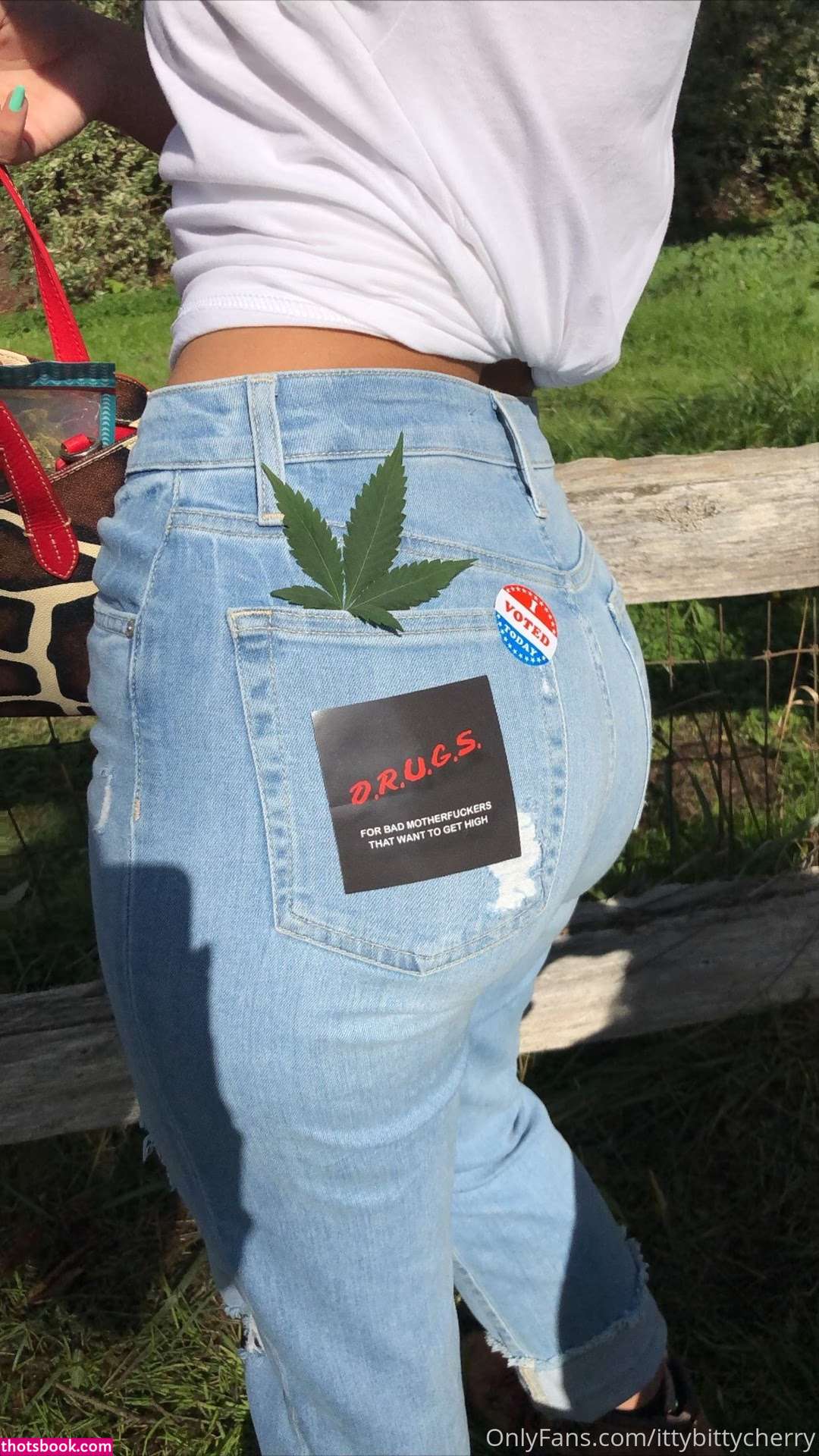 ittybittycherry Photo #80