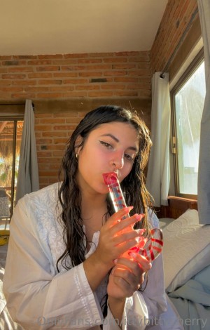 ittybittycherry Photo #133