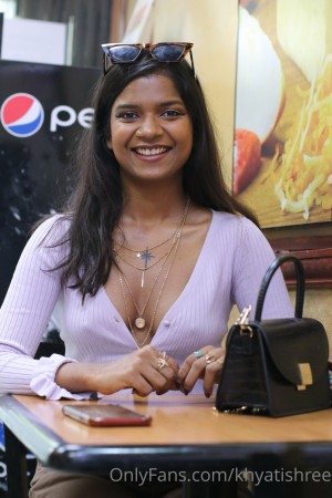 Khyatishree Photo #92