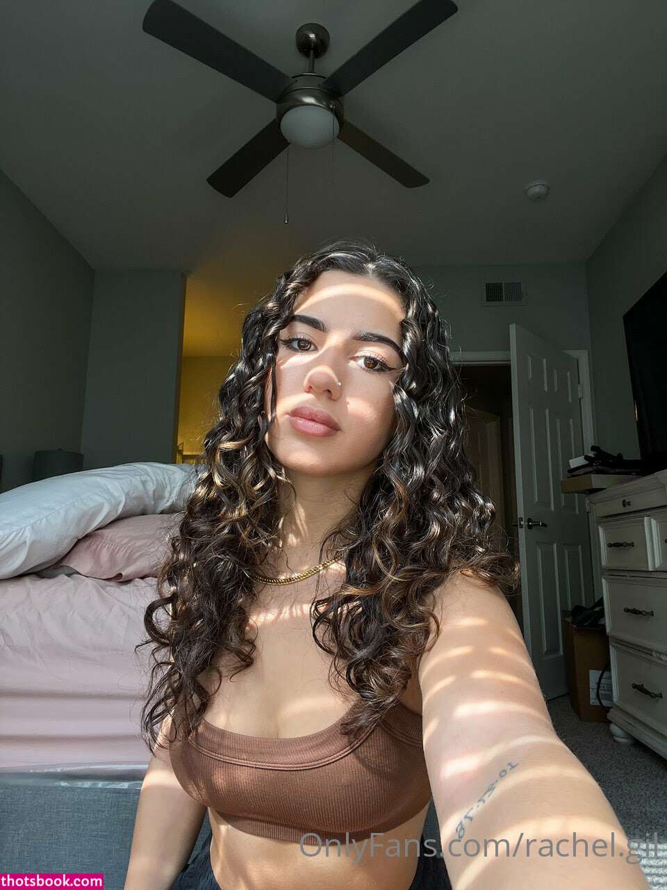 Rachel Gil Photo #11