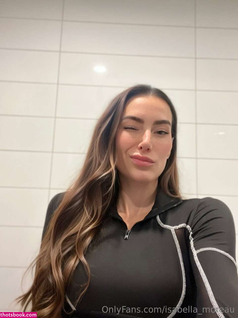 Isabella Moreau Photo #5