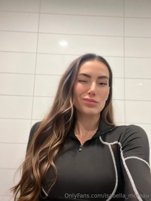 Isabella Moreau Photo #5