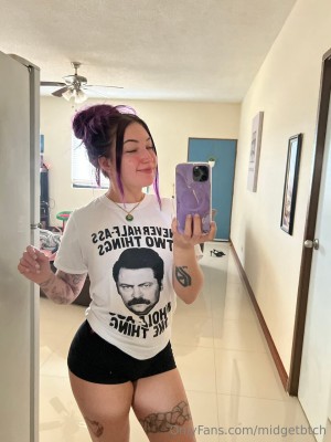 Midgetbtch Photo #8